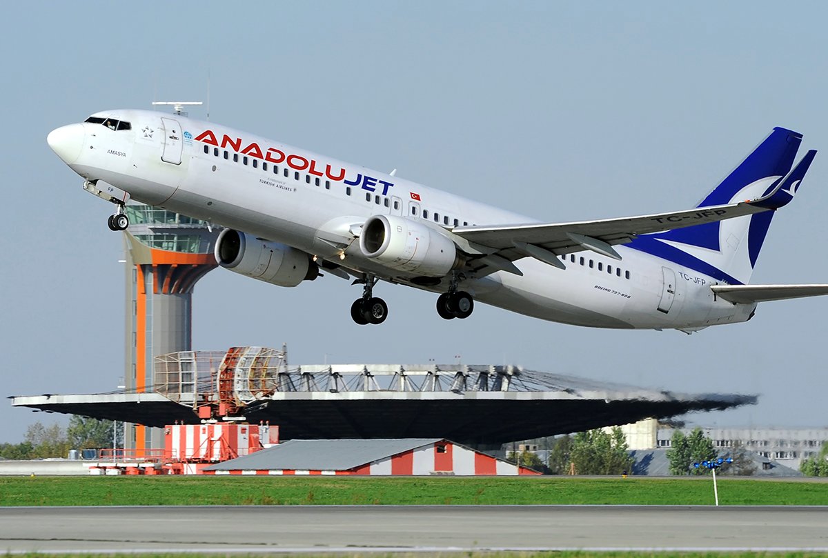 ANADOLUJET AVRUPA’YA UÇUYOR !