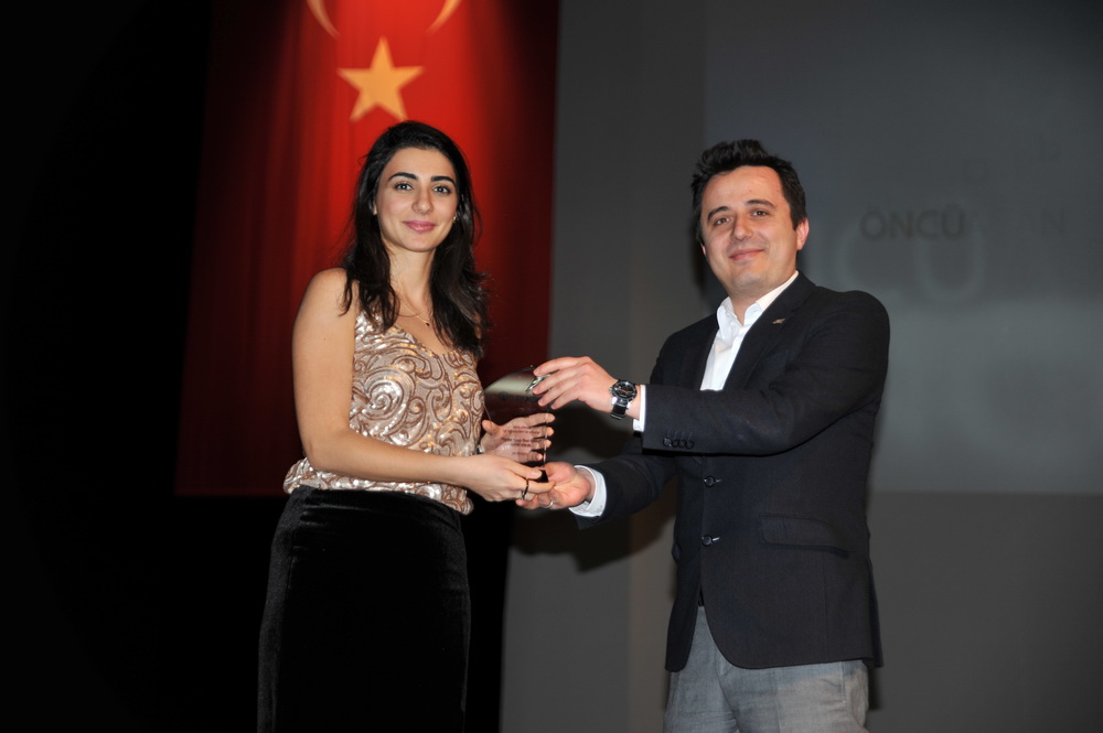 ANADOLUJET’E “TARİHE SAYGI ÖZEL ÖDÜLÜ”