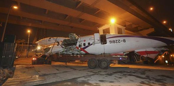 NEHRE DÜŞEN UÇAĞIN MOTORU DURMUŞ