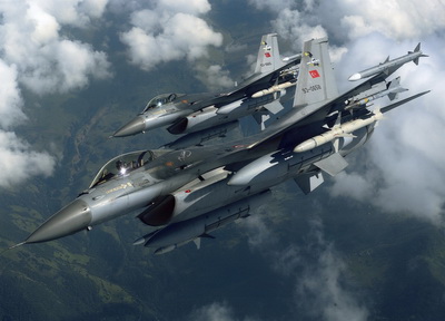 EGE’DE YUNAN TACİZİNE JET CEVAP !