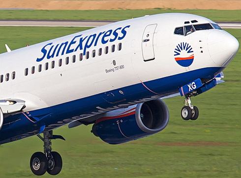 SUNEXPRESS UÇAĞINDA FISTIK KRİZİ