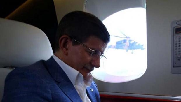 DAVUTOĞLU HELİKOPTERLE SÜLEYMAN ŞAH TÜRBESİNE UÇTU !