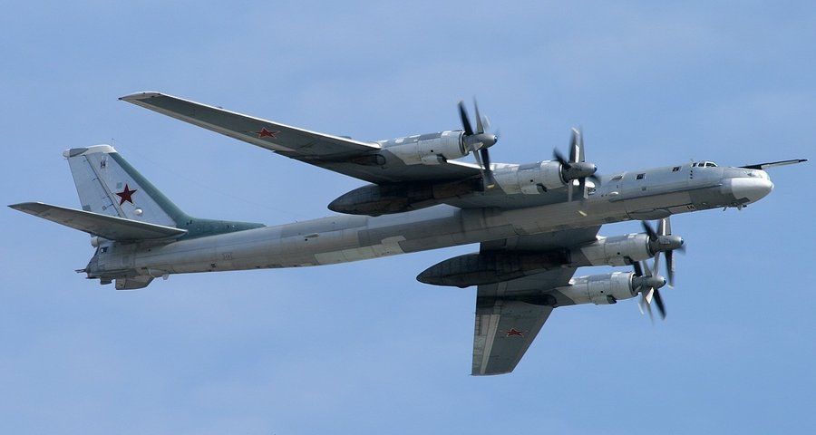 TU-95 DÜŞTÜ, EKİP SANİYE İLE KURTULDU