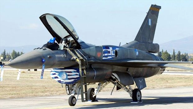 YUNAN PİLOT F-16 İLE TÜRKİYE’YE GELİP PARA ÇEKMİŞ