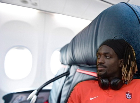 UÇAKTA ‘CAVANDA’ KRİZİ !