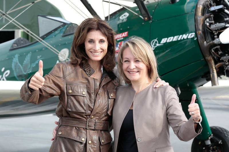 İNGİLİZ KADIN PİLOT BİR İLKE İMZA ATTI