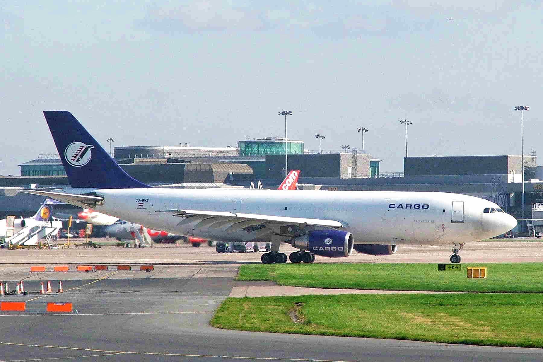 SOMALİ’DE A300 KARGO UÇAĞI DÜŞTÜ!