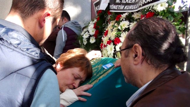 THY KABİN MEMURU GÖZYAŞLARIYLA DEFNEDİLDİ