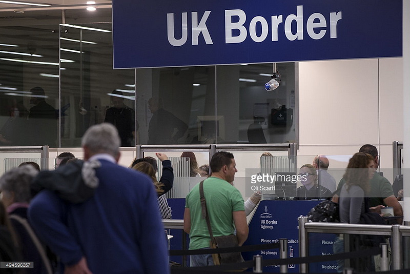 LONDRA GATWİCK HAVALİMANI’NDA SKANDAL!