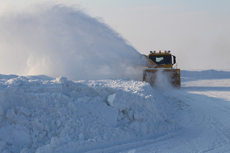 KAPALI HAVALİMANINDA PİST AÇMA TELAŞI!