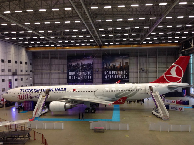 THY 300’ÜNCÜ UÇAĞINI TÖRENLE TANITIYOR