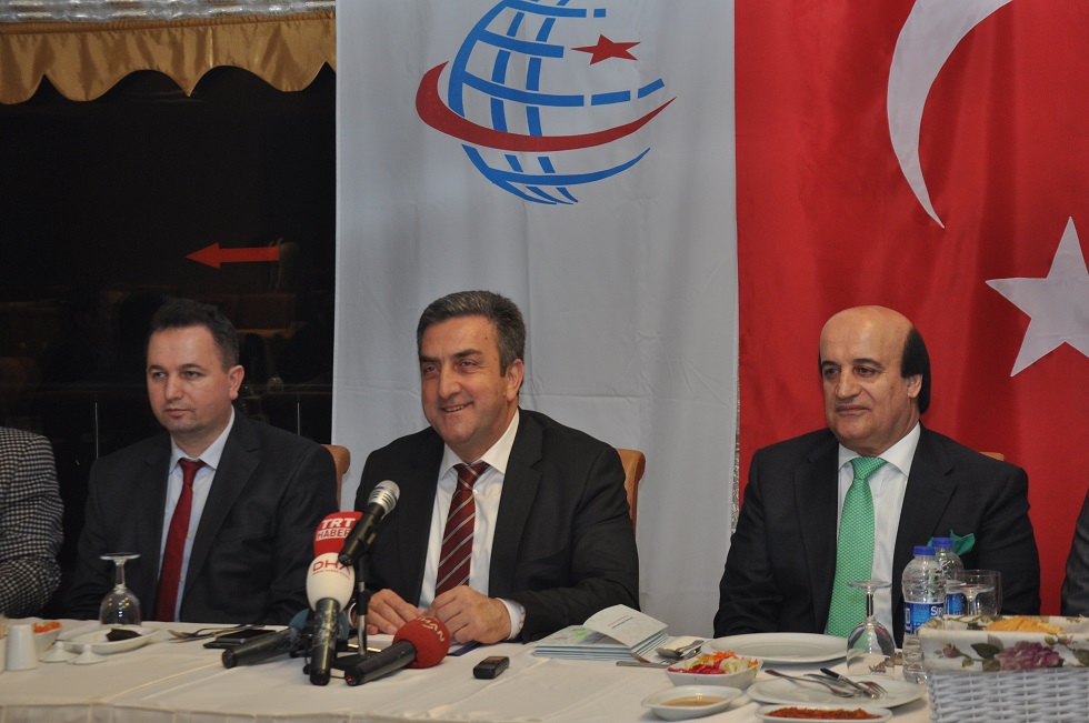 “3. HAVALİMANINDA TAKVİMİN ÖNÜNDEYİZ”