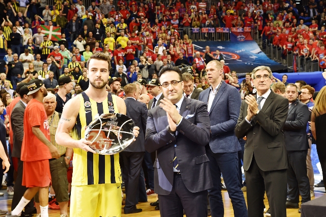 FENERBAHÇE ‘THY AVRUPA LİGİ’NDE TARİH YAZDI