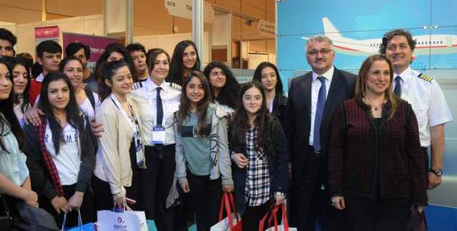 HAVACILIK EĞİTİM FUARINA GENÇLERDEN BÜYÜK İLGİ!