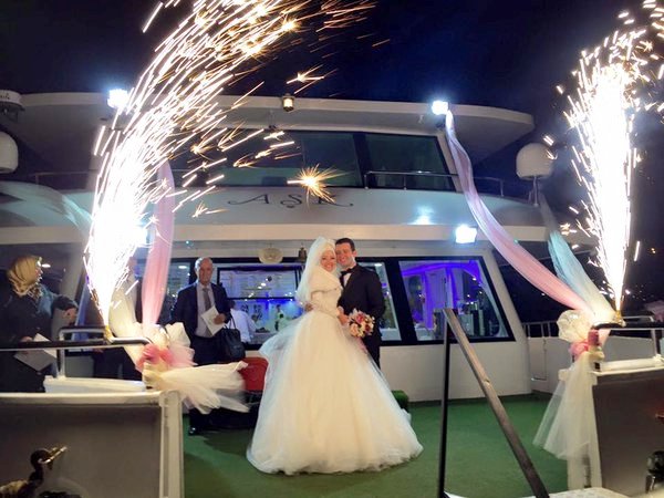 GEMİDE EVLEN, HAVANI AT!