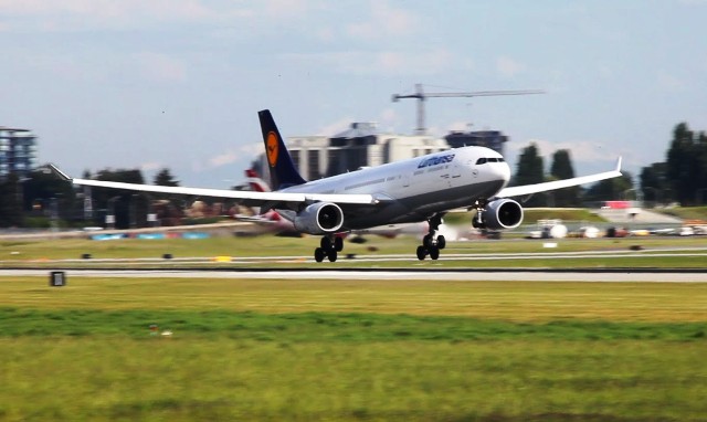 LUFTHANSA ANKARA’YA ACİL İNDİ!