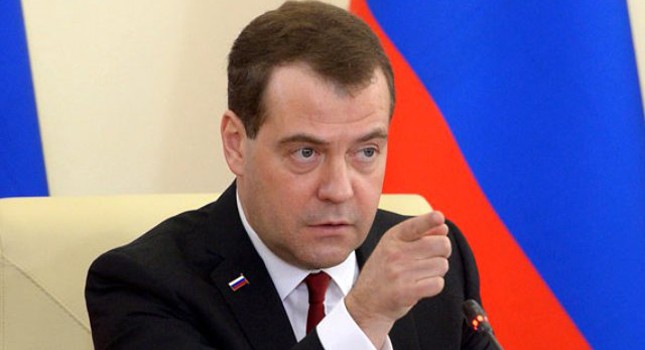 MEDVEDEV’DEN “TÜRKİYE’YE UÇUN” TALİMATI