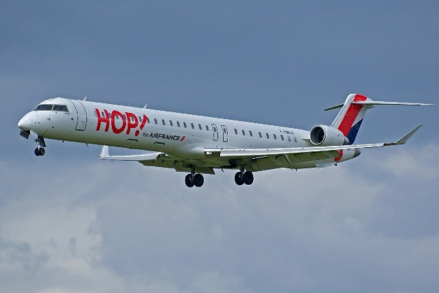 UÇAK İNERKEN KAPTAN PİLOT BAYILDI