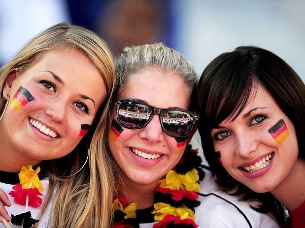 ALMAN TURİST ANTALYA’DAN AYAĞINI KESTİ