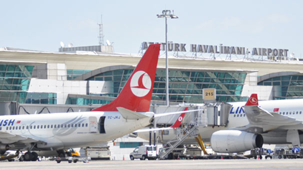ÖNCE YARDIM ETTİLER SONRA SOYDULAR…