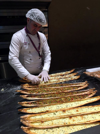 THY CIP SALONUNDA PİDE VE MANTI’YA BÜYÜK İLGİ!