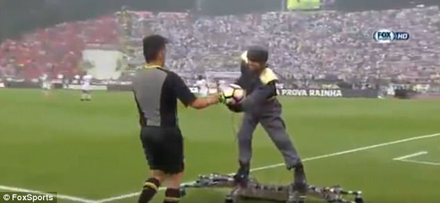 FİNAL MAÇINA TOPU “DRONE” İLE GETİRDİ! (VİDEOLU)