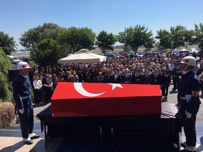 GÜRCAN MANTI İÇİN TÖREN YAPILDI