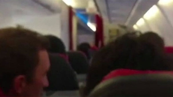 PİLOTTAN YOLCULARA: DUA EDİN! (VİDEOLU)