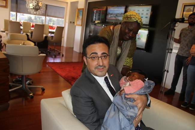 THY, KADİJU BEBEĞİ ANNESİNE KAVUŞTURACAK! (VİDEOLU)