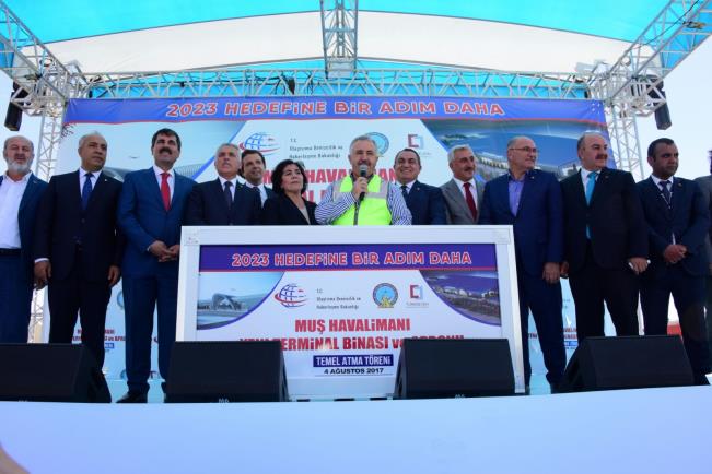 MUŞ HAVALİMANI TERMİNAL BİNASININ TEMELİ ATILDI