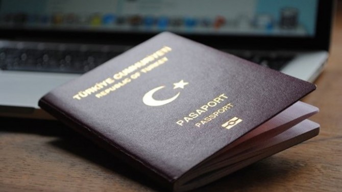 KART ŞEKLİNDE PASAPORTLAR GELİYOR