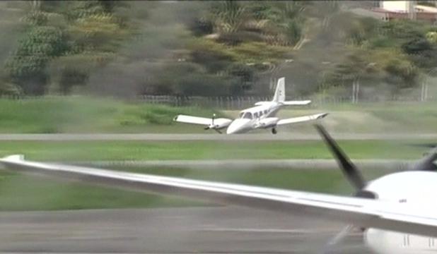 UÇAK BURNUNUN ÜSTÜNE İNDİ!(VİDEOLU)