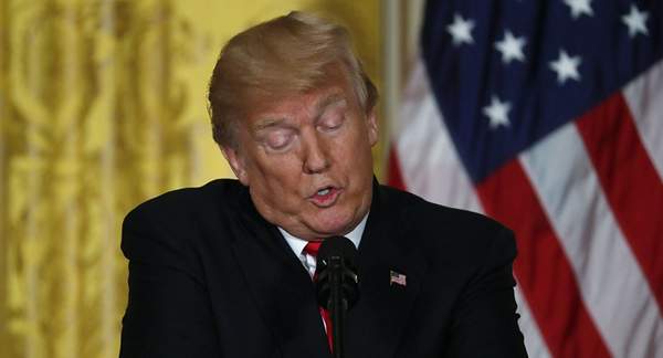 TRAMP OLMAYAN UÇAĞI SATTI, ALAY KONUSU OLDU!