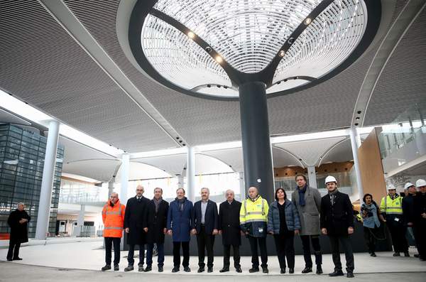 3. HAVALİMANI UÇAK İNEBİLECEK DURUMA GELDİ