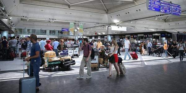 İSTABUL HAVALİMANLARI YOLCU SAYISINI ARTIRDI