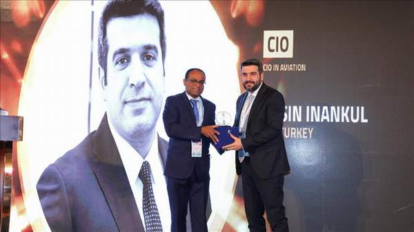 İSTANBUL YENİ HAVALİMANI’NA DUBAİ’DEN 2 ÖDÜL