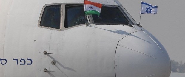 SUUDİ HAVA SAHASINI KULLANAN İLK UÇAK İSRAİL’E İNDİ