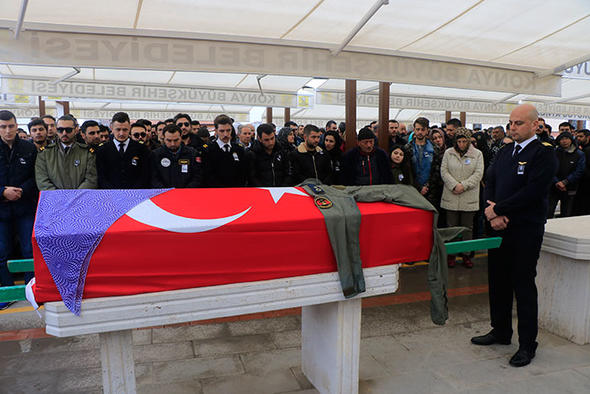 MELİKE KAPTANA CENAZESİNDE İADE-İ İTİBAR