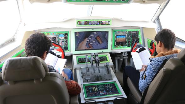 KOKPİTTE KİTAP OKUMA KEYFİ!