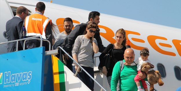 İSTANBUL-TAHRAN UÇAK BİLETİ 23 LİRAYA İNDİ!