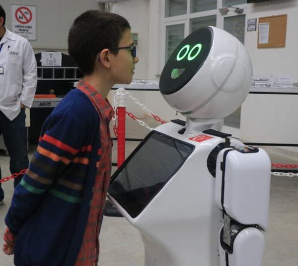 ‘MİNİ ROBOT ADA’, İYH’DE YER HİZMETLERİNE TALİP