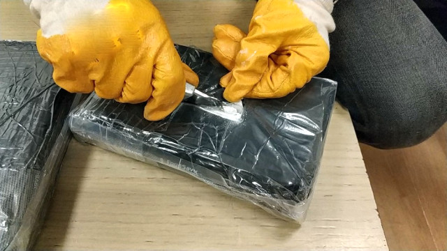 ARNAVUT KURYE UYUŞTURUCUYLA YAKALANDI!