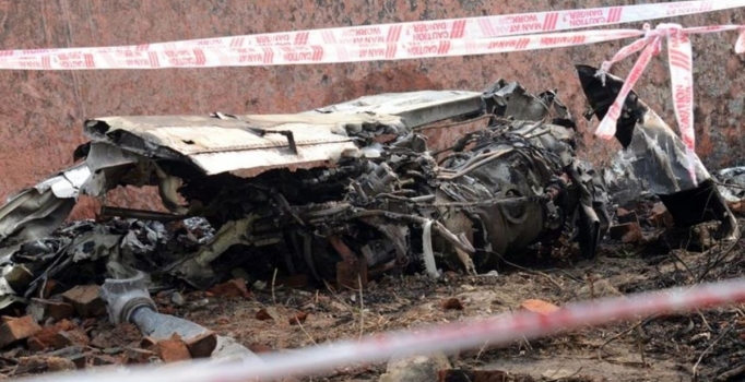 SUUDİ ARABİSTAN’DA UÇAK KAZASI : 4 ÖLÜ