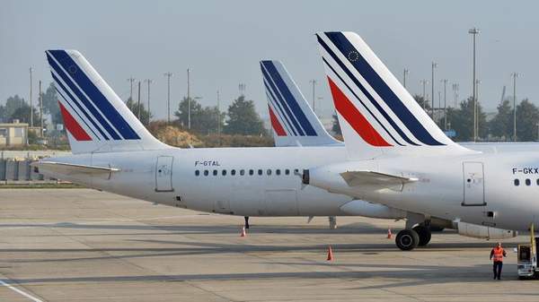AIR FRANCE’DA GREVLER İSTİFA GETİRDİ