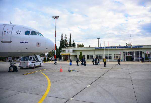 ANADOLU’DAKİ HAVALİMANLARI YÜZLERİ GÜLDÜRDÜ
