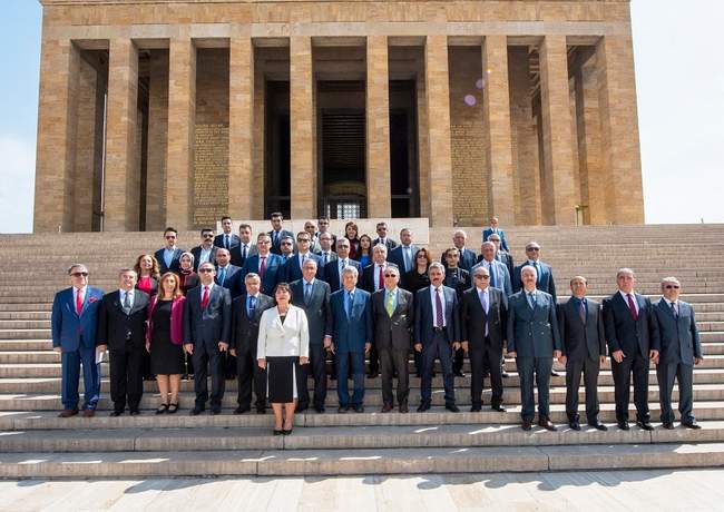 FUNDA OCAK, ANITKABİR’İ ZİYARET ETTİ!