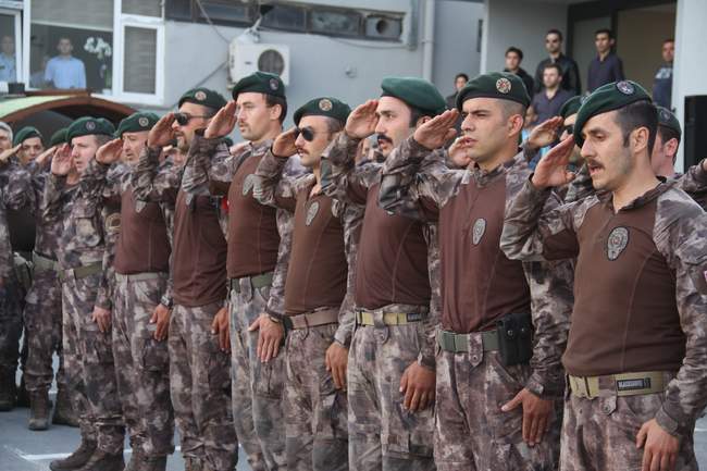 AFRİN’DEN GELEN ÖZEL HAREKATÇILARA COŞKULU KARŞILAMA!