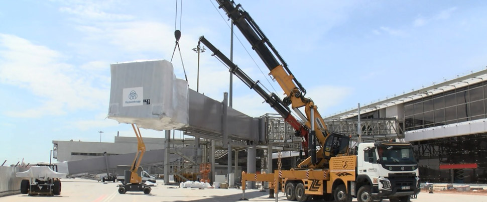 İSG’DE EK TERMİNALİN KÖRÜKLERİ YERLEŞTİRİLİYOR