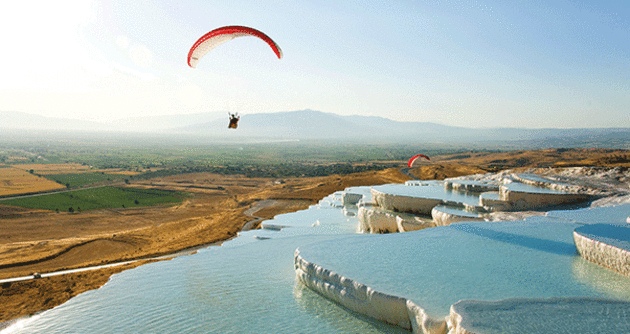 PAMUKKALE’DE YAMAÇ PARAŞÜTÜ DURDURULDU!