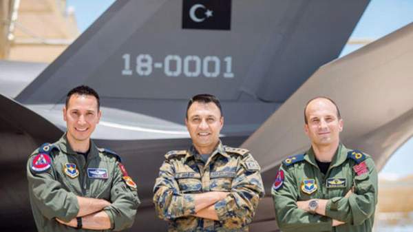 TÜRK PİLOTLARIN F-35 EĞİTİM ÇALIŞMALARI DEVAM EDECEK